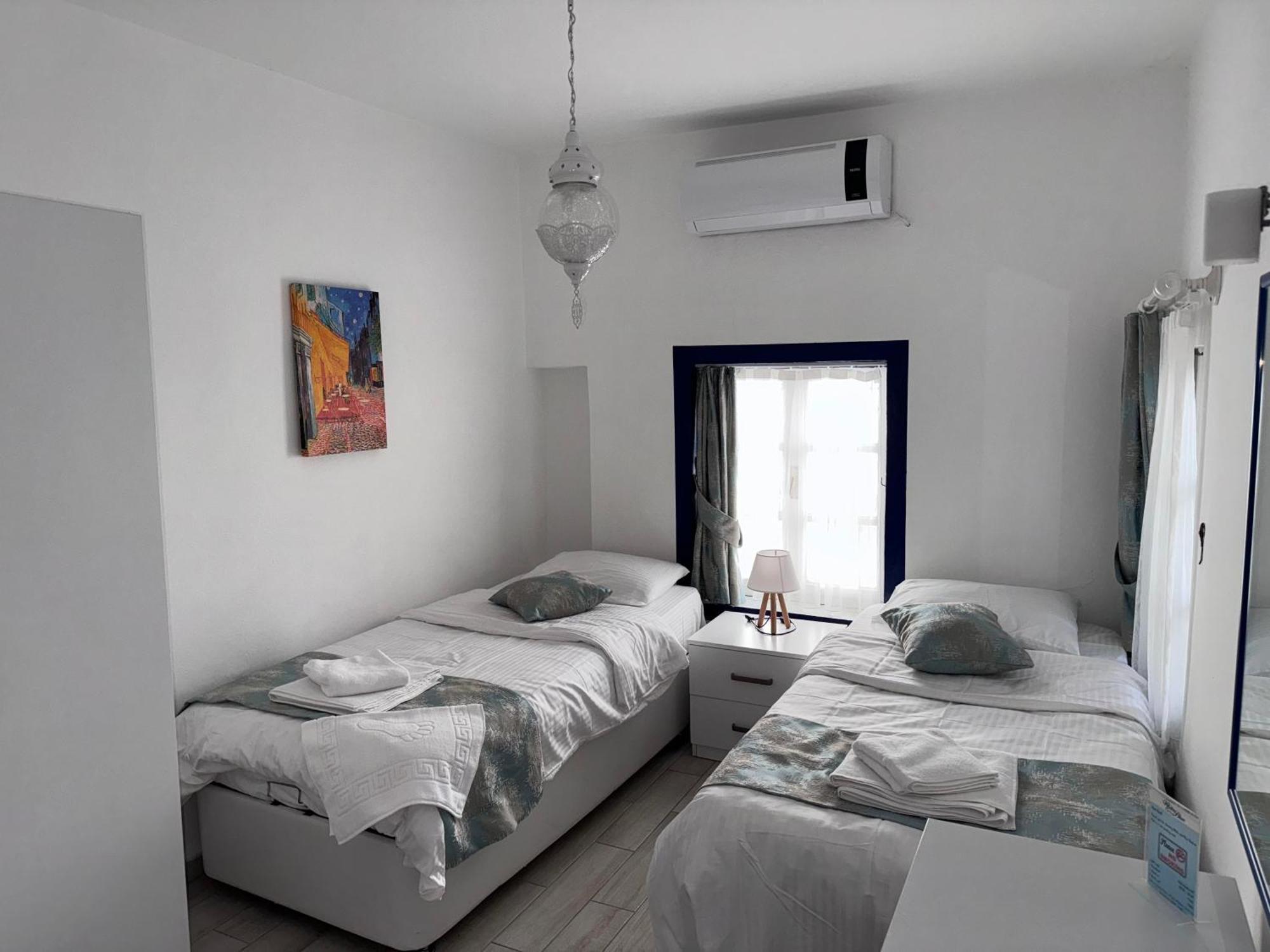 White And Blue Bodrum Bed & Breakfast Exterior photo