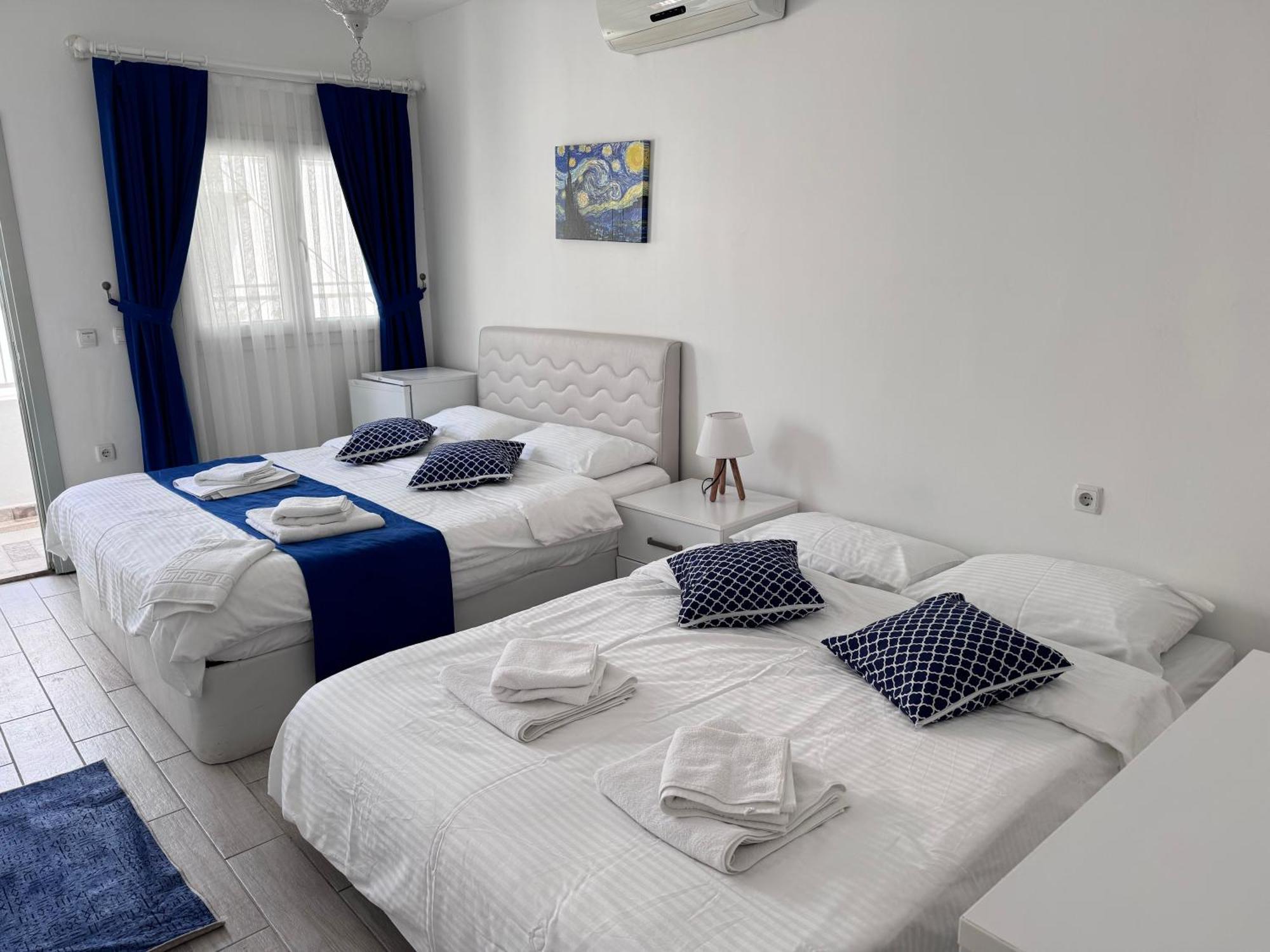 White And Blue Bodrum Bed & Breakfast Exterior photo